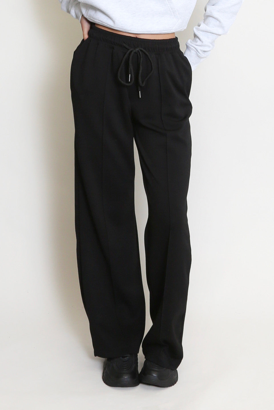 DANA WIDE LEG SEAM FRONT JOGGERS - BLACK