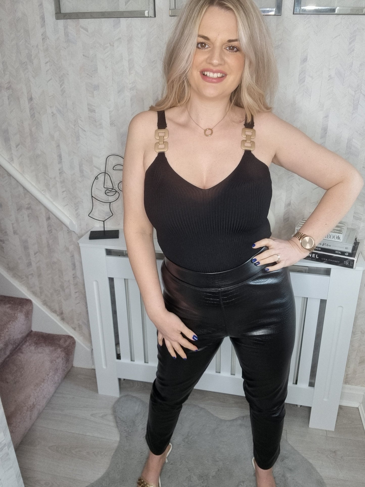 ELIZA TEXTURED PU THICK LEGGINGS