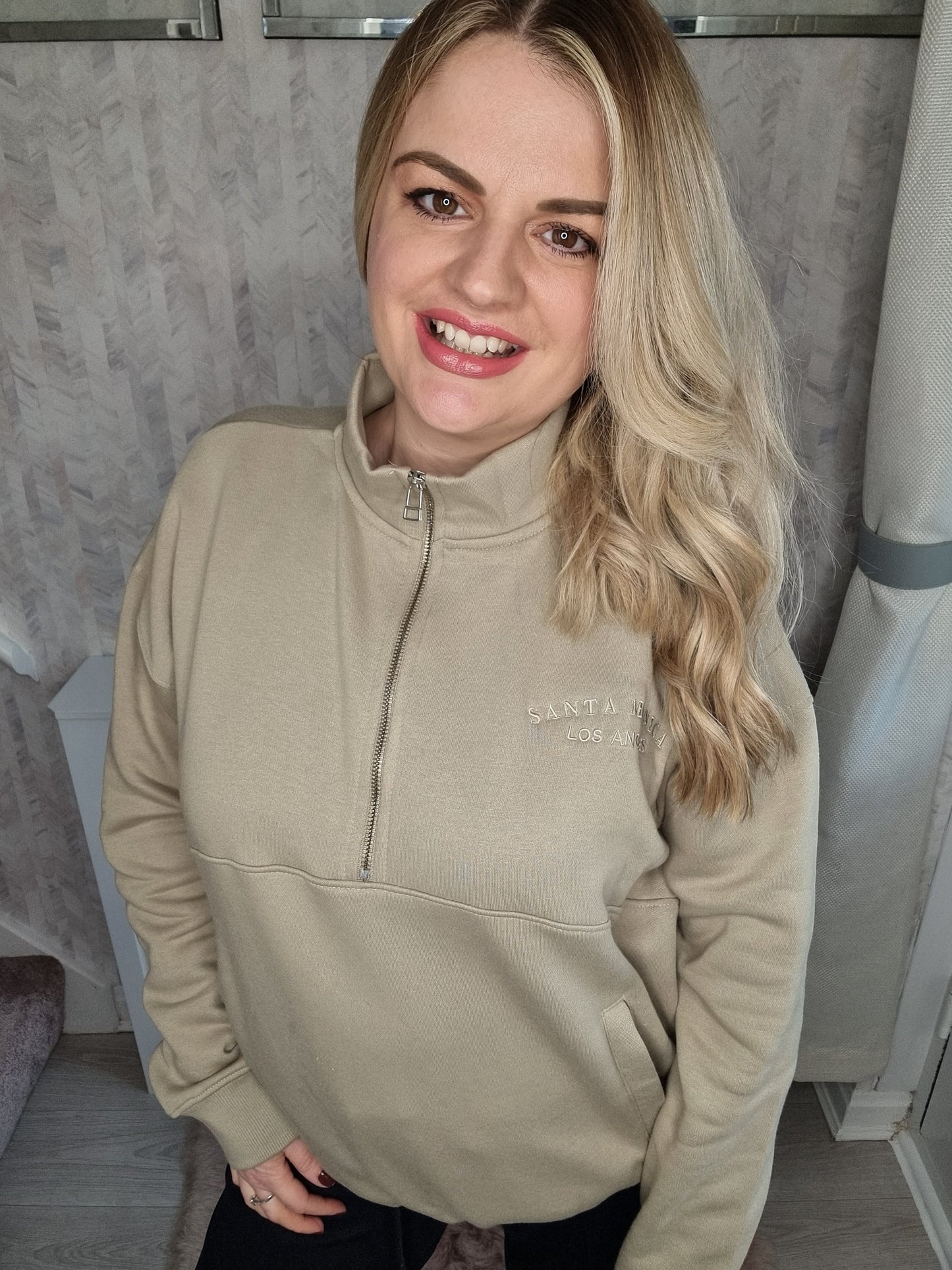 ABIGAIL SANTA MONICA SWEATER TOP - OLIVE
