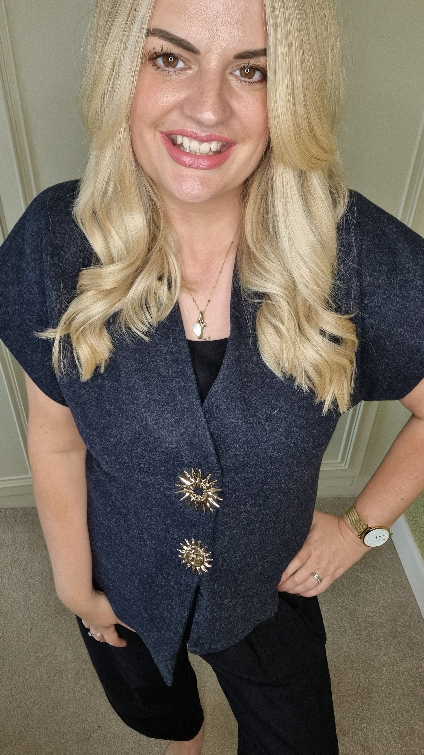 STORMY GOLD SUN BROOCH TOP - SLATE GREY