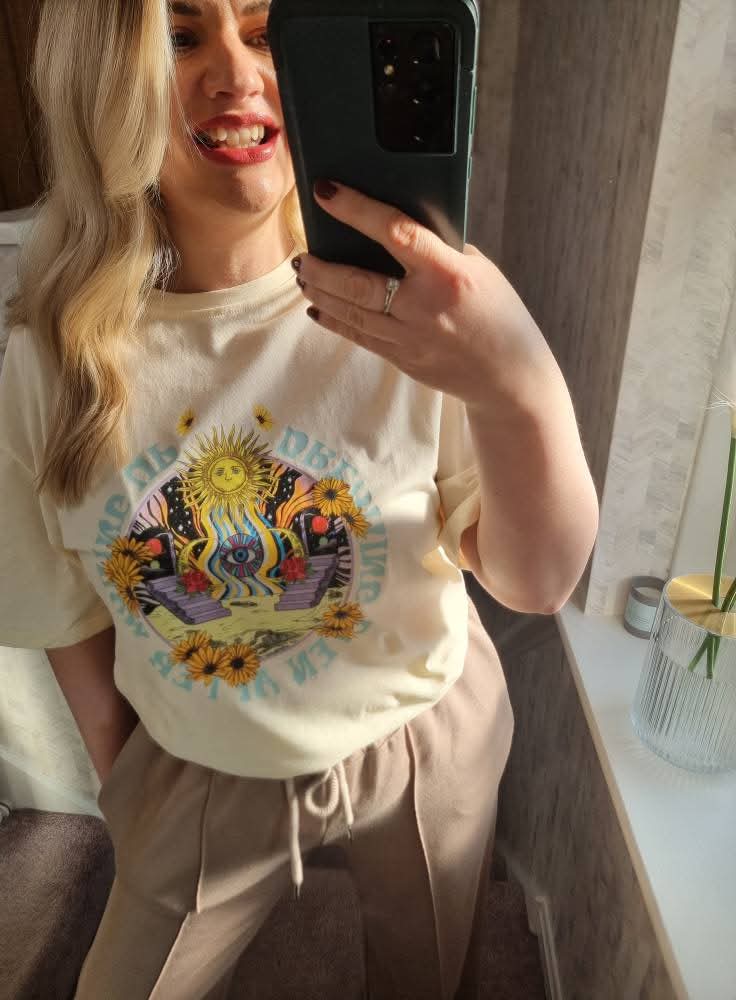 SIENNA DREAMER T SHIRT - CREAM