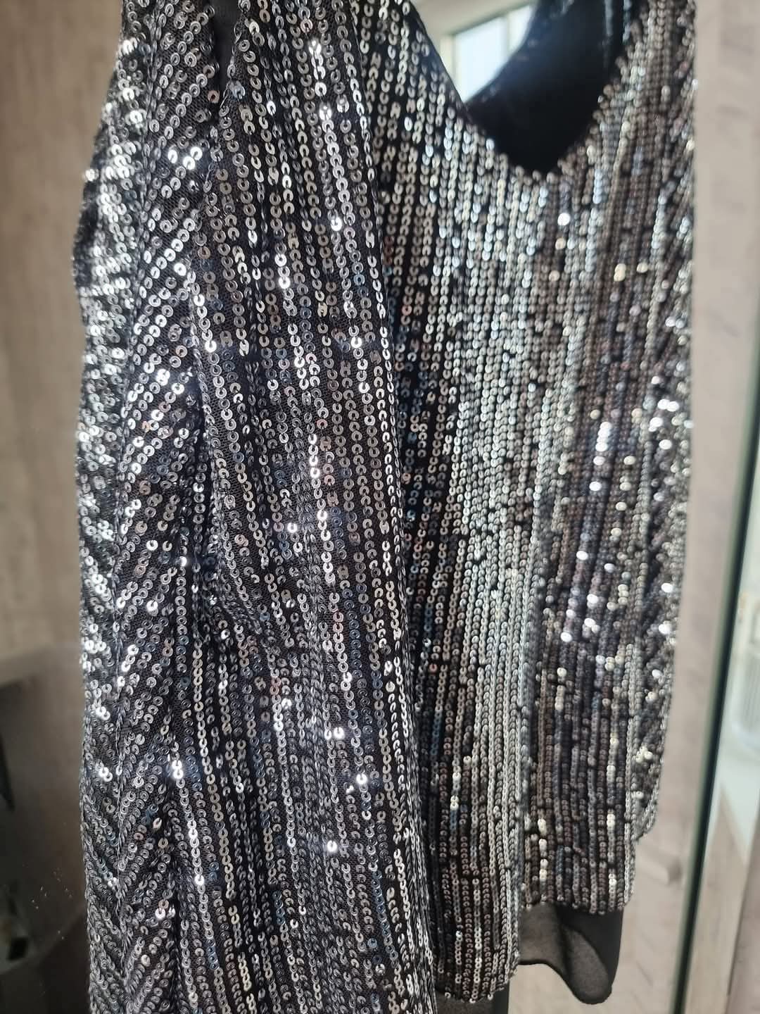 HOLLY FESTIVE SEQUIN CAMI TOP - SILVER