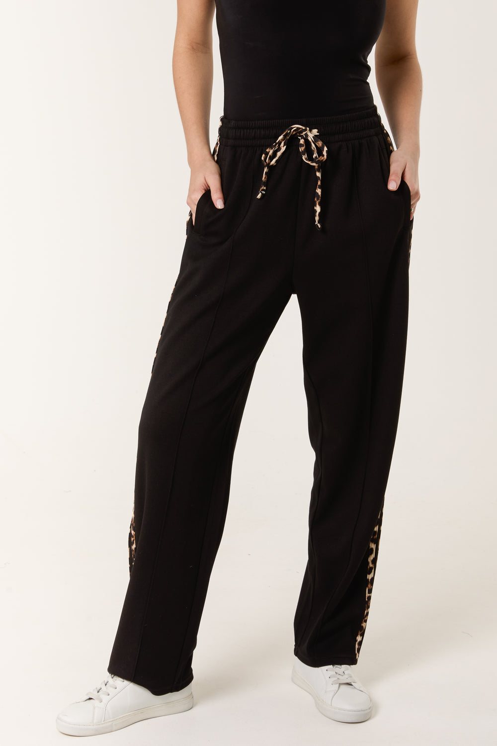 ALANA LEOPARD SIDE STRIPE DRAWSTRING JOGGER - BLACK