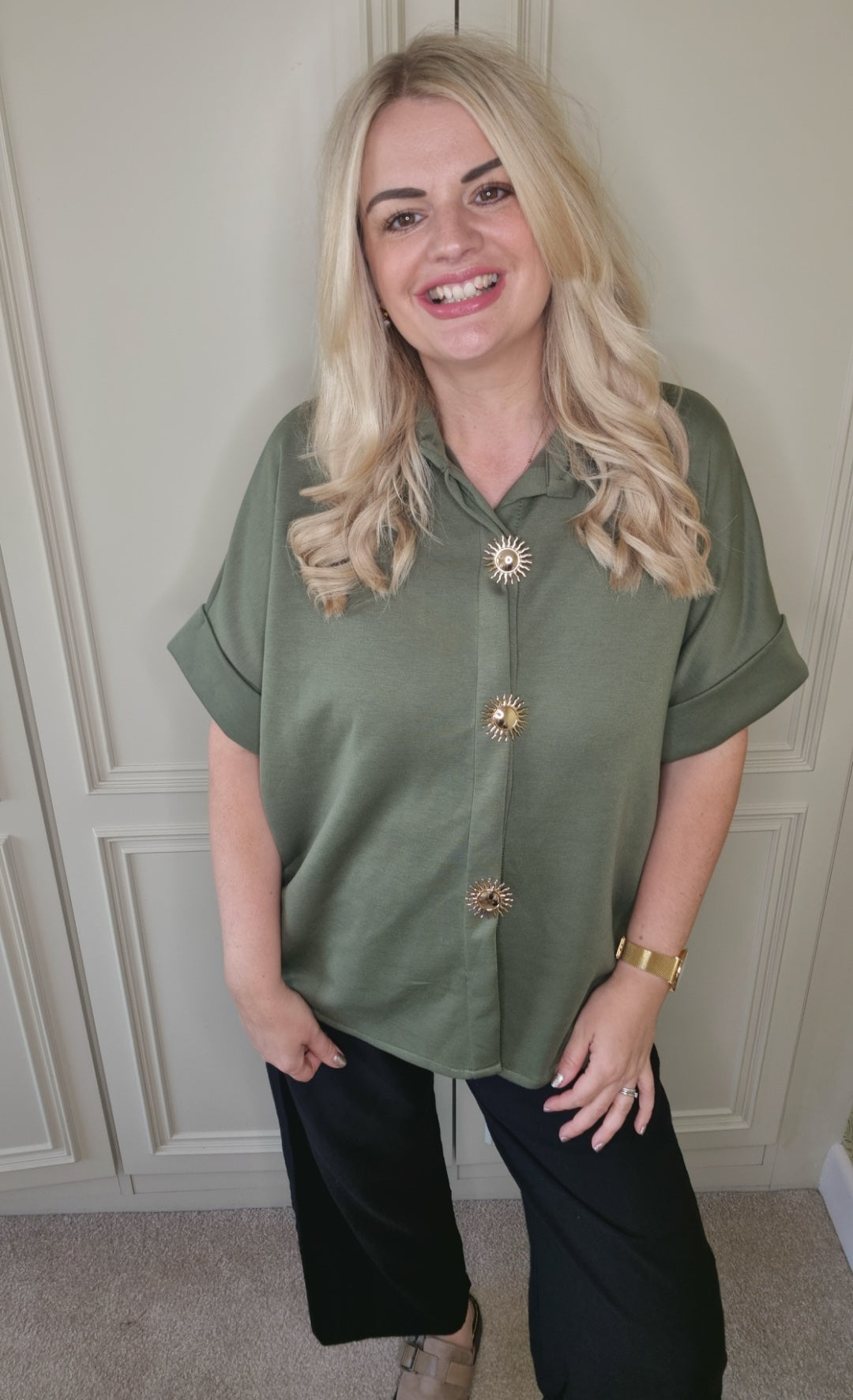 CLAUDIA GOLD STAR BUTTON LOOSE SHIRT - KHAKI