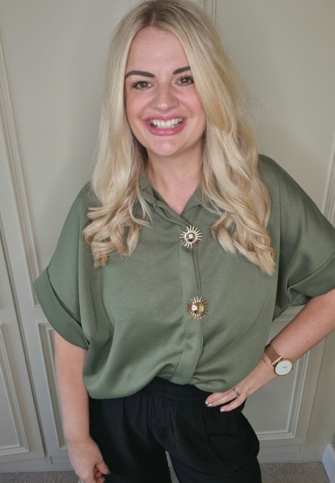 CLAUDIA GOLD STAR BUTTON LOOSE SHIRT - KHAKI