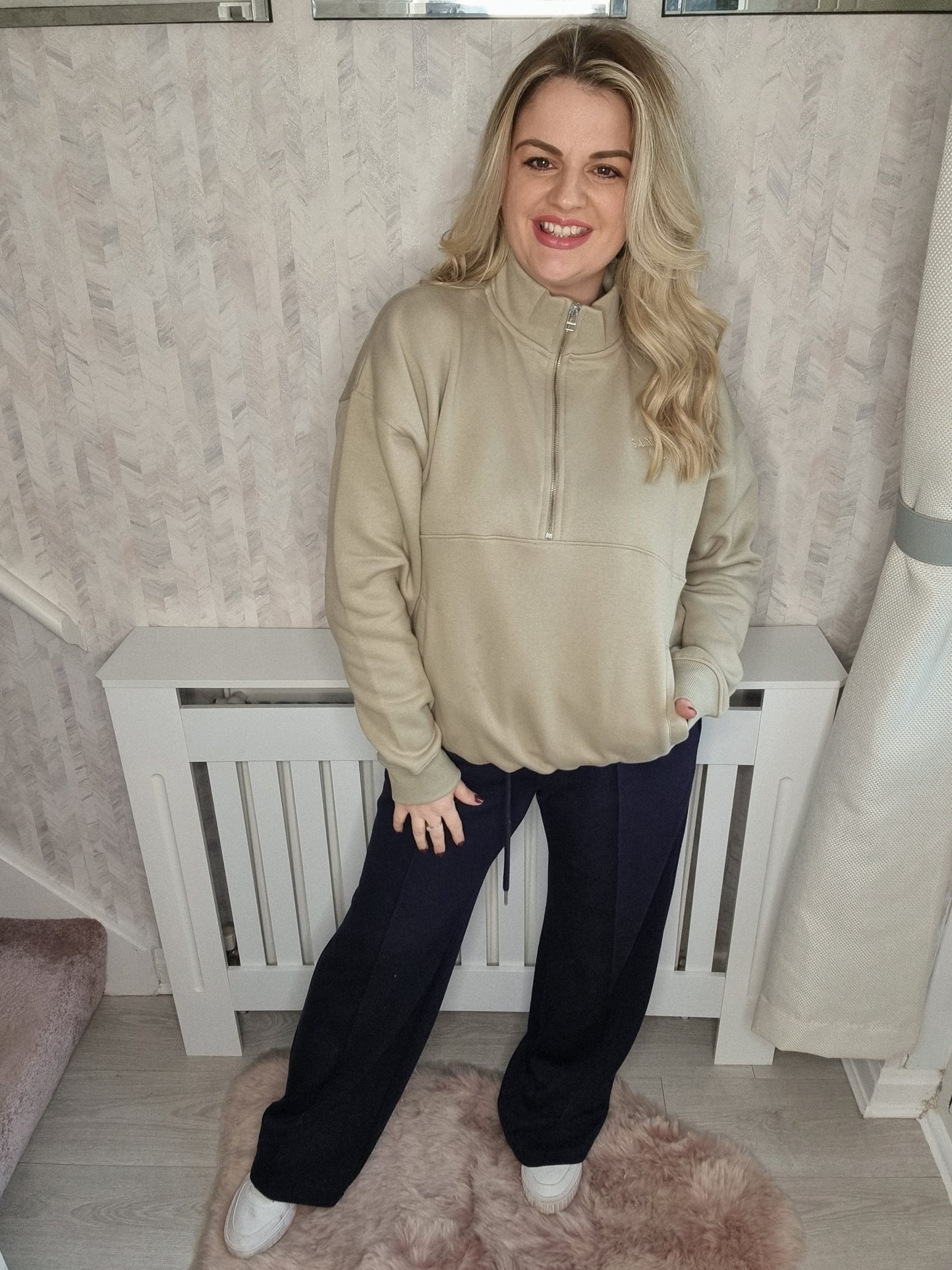 ABIGAIL SANTA MONICA SWEATER TOP - OLIVE