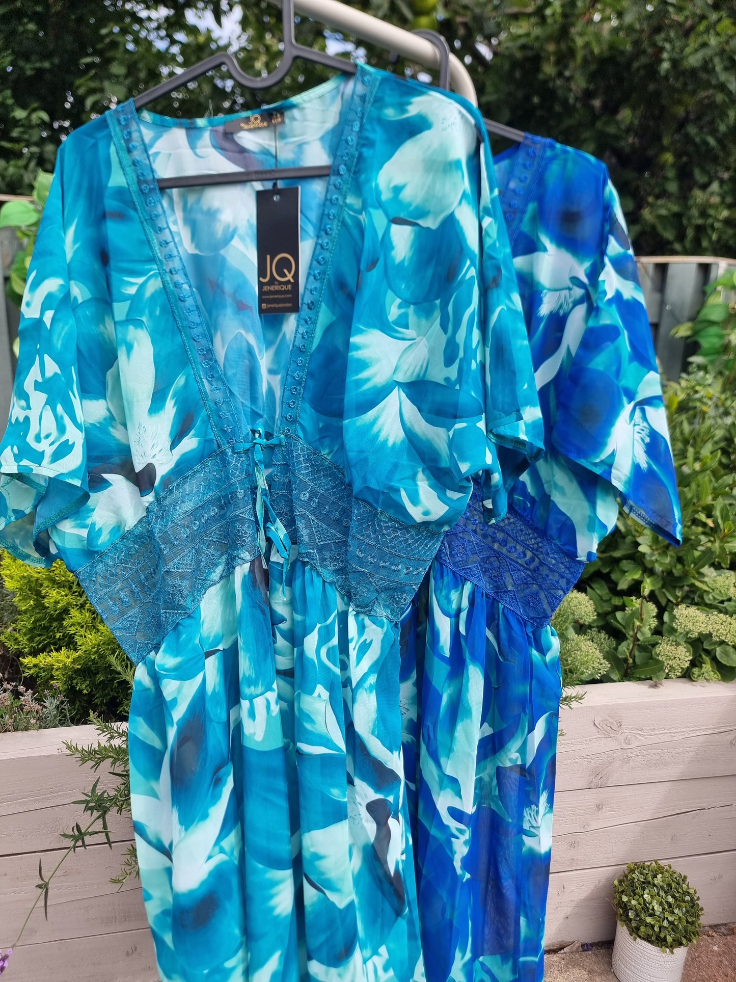 DEMI FLORAL KAFTAN WITH LACEY DETAILS