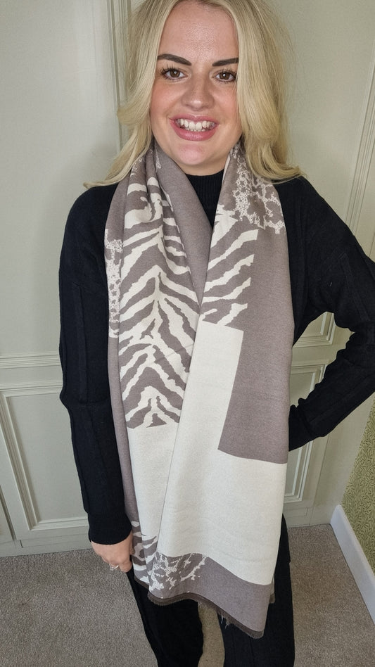 NICOLE REVERSIBLE MIXED ANIMAL PRINT SCARF