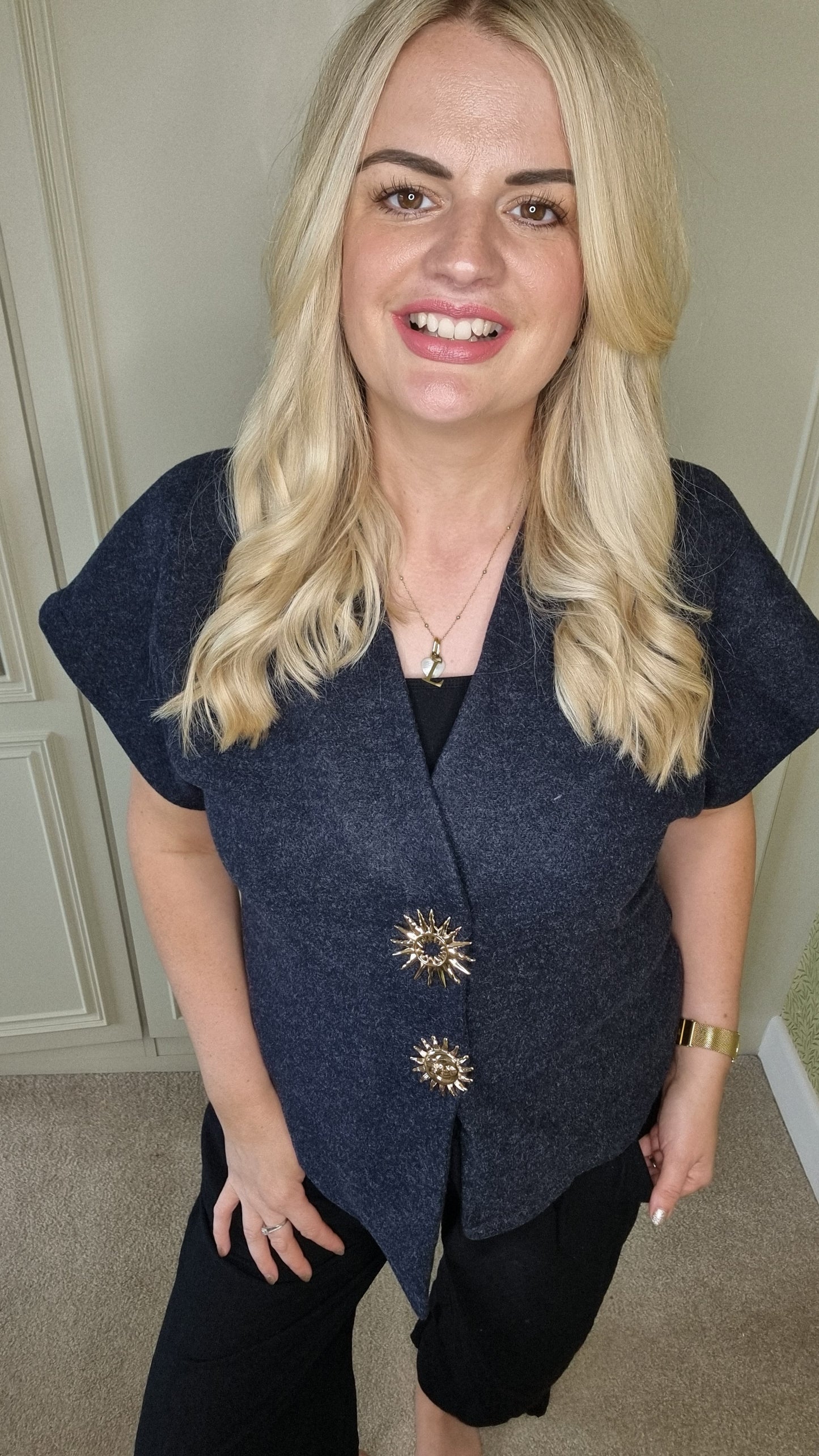 STORMY GOLD SUN BROOCH TOP - SLATE GREY