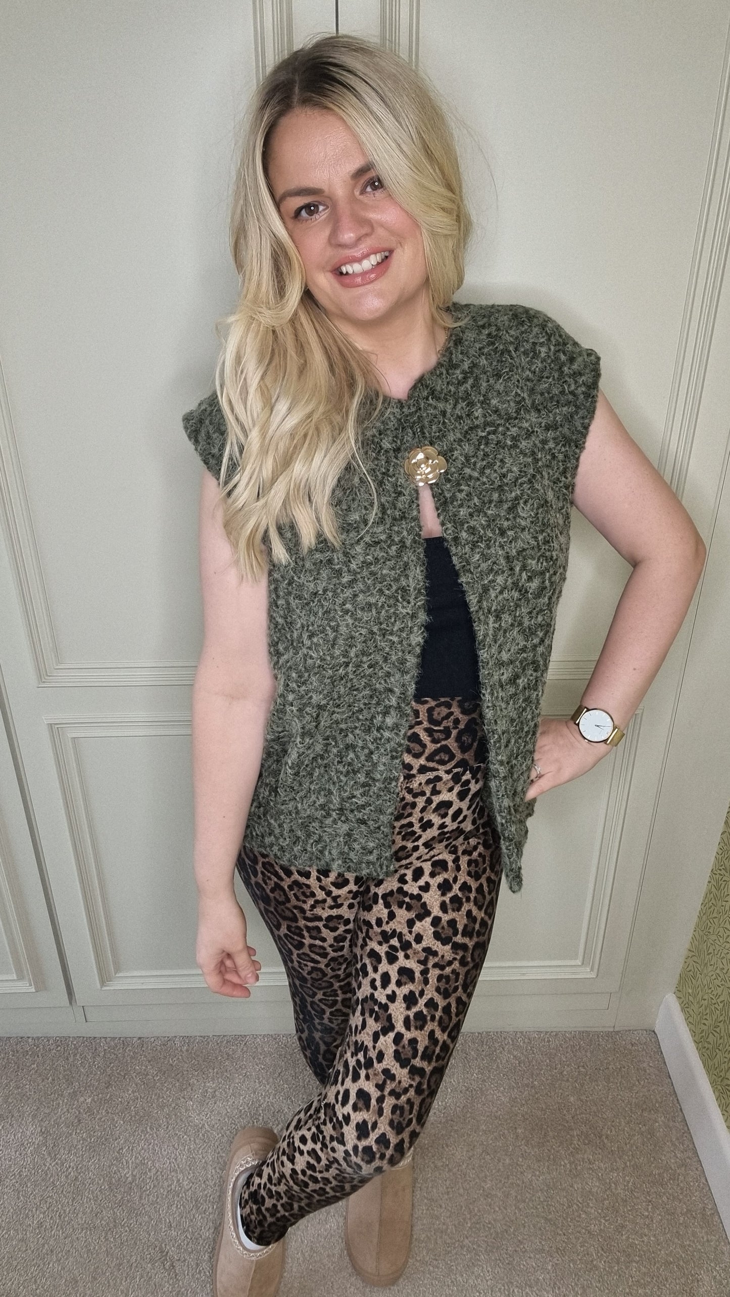 JUSTINE GOLD BROOCH WOOL BLEND WAISTCOAT - KHAKI