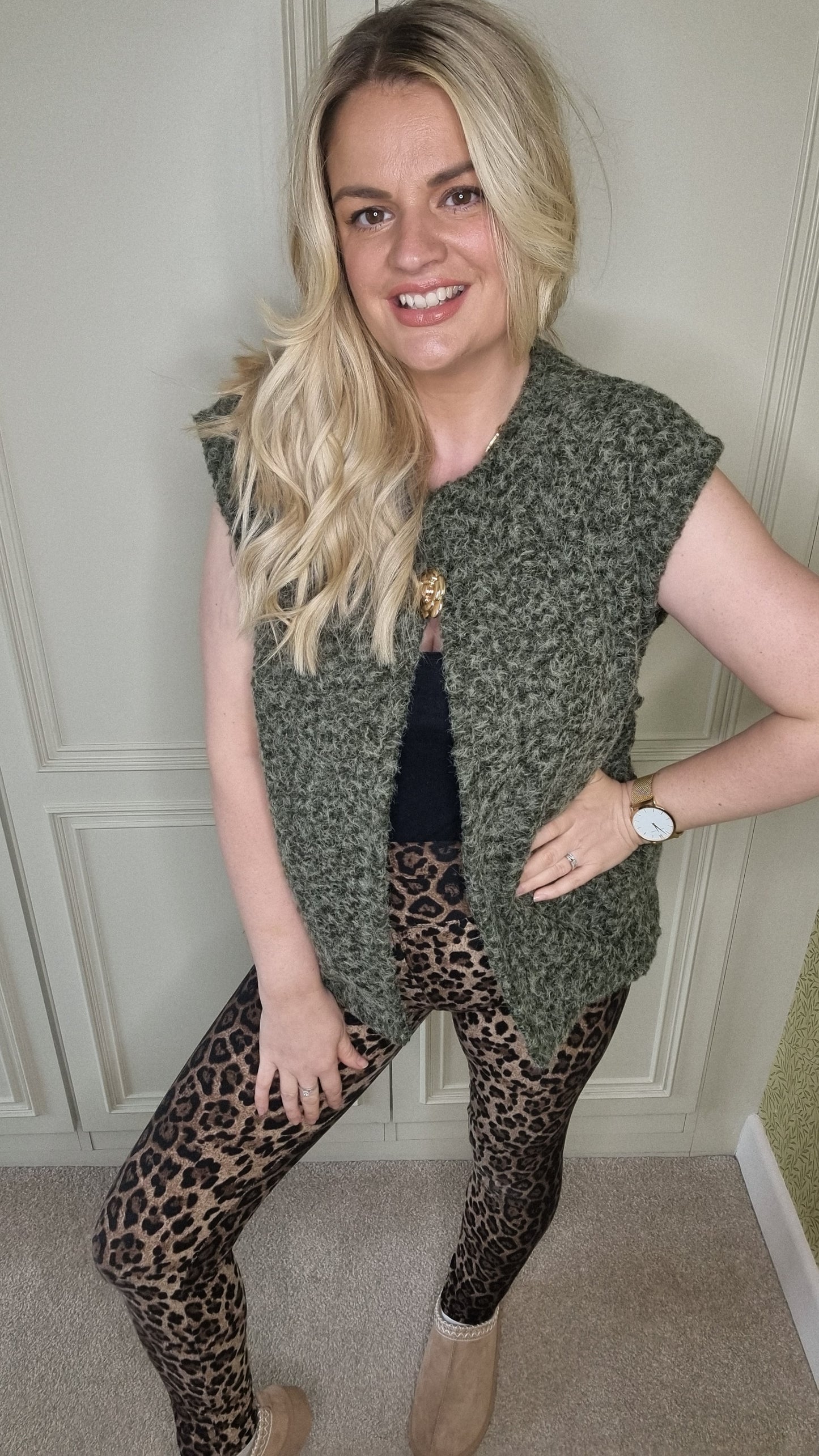 JUSTINE GOLD BROOCH WOOL BLEND WAISTCOAT - KHAKI