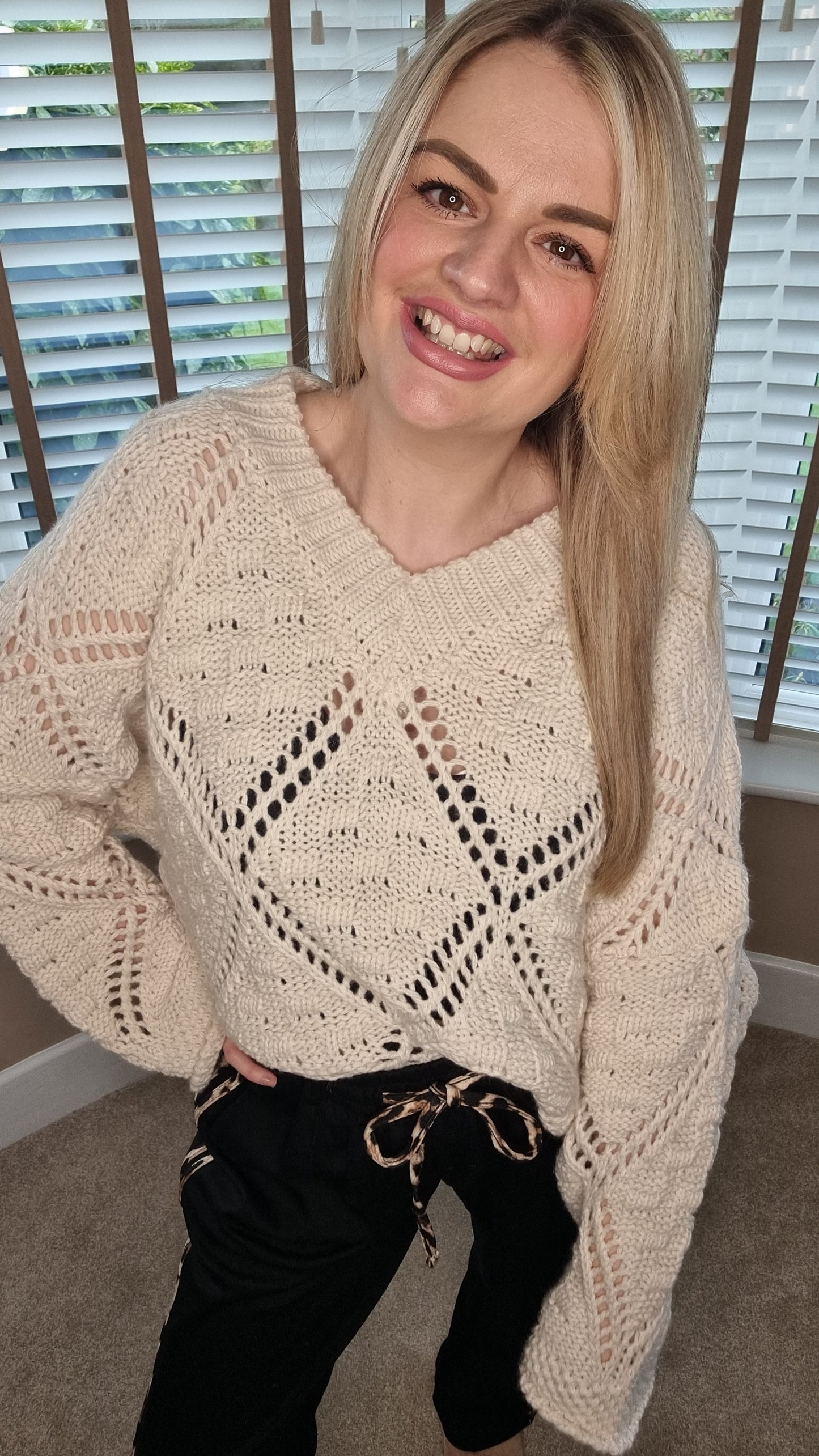 MIA KNIT JUMPER - BEIGE