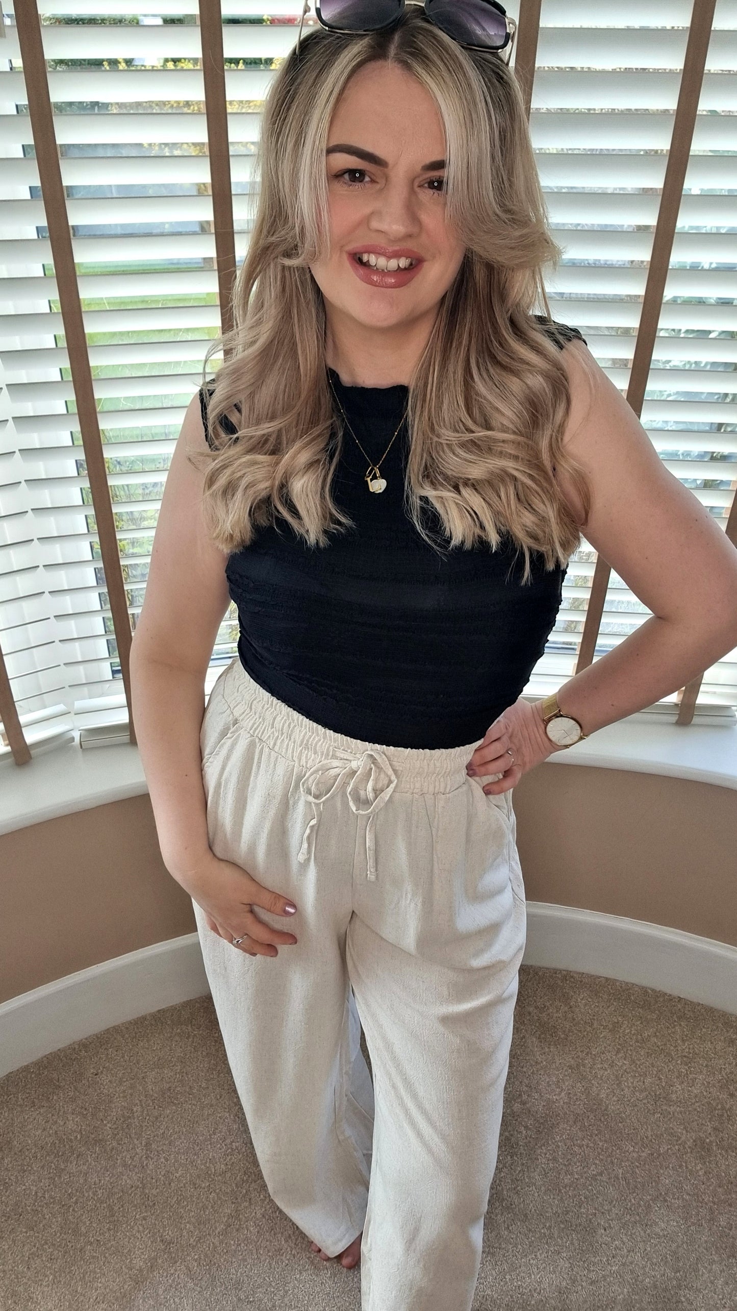 BRANDY TEXTURED TOP - BLACK