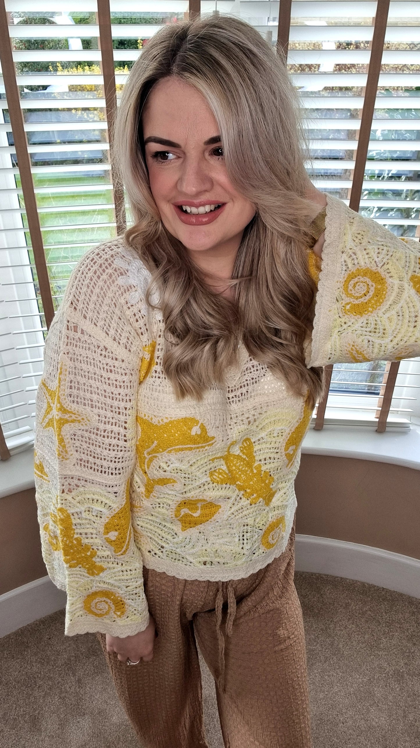 MARINA DOLPHIN CROCHET FLARE SLEEVE SUMMER TOP - LEMON