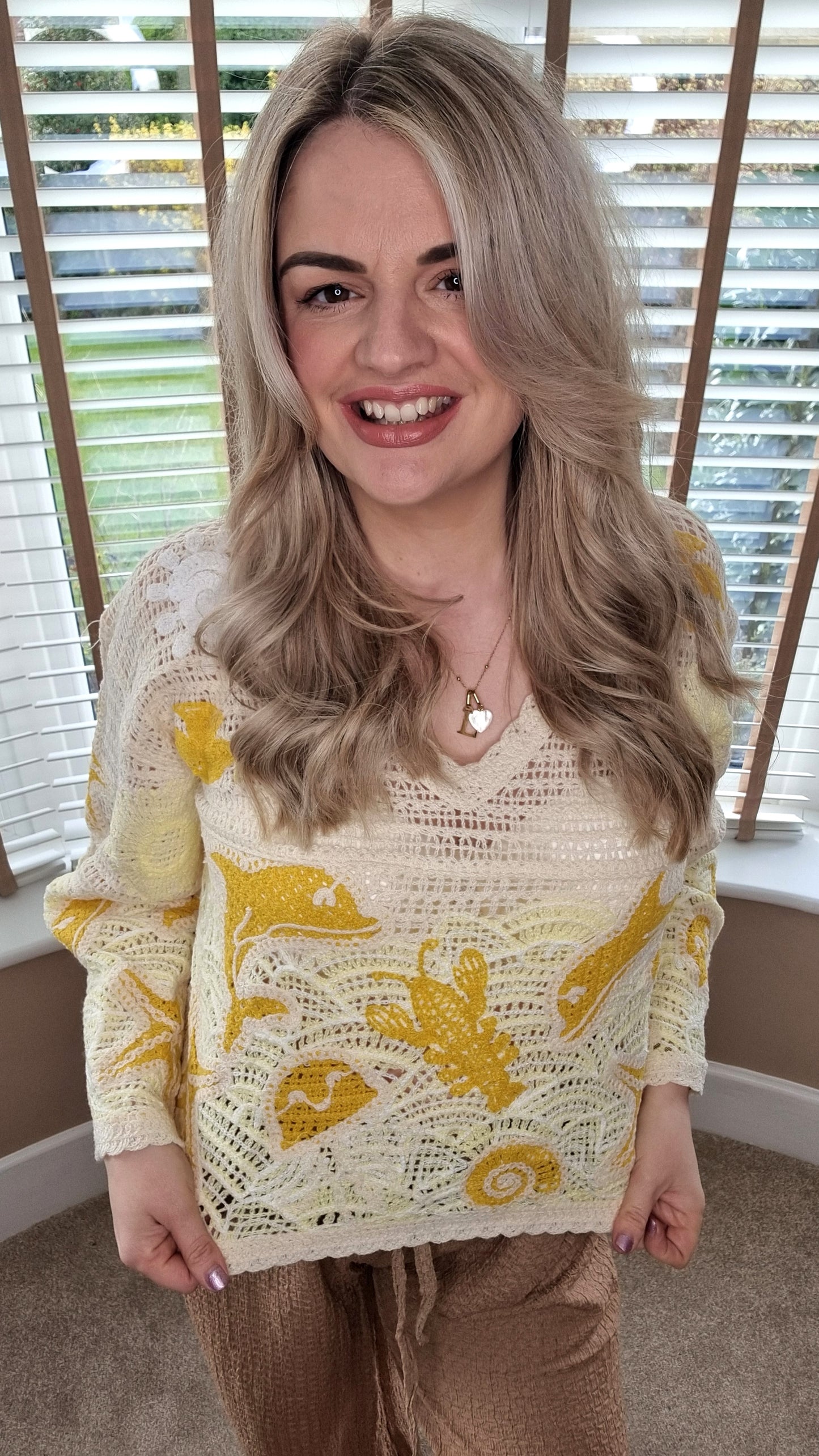 MARINA DOLPHIN CROCHET FLARE SLEEVE SUMMER TOP - LEMON