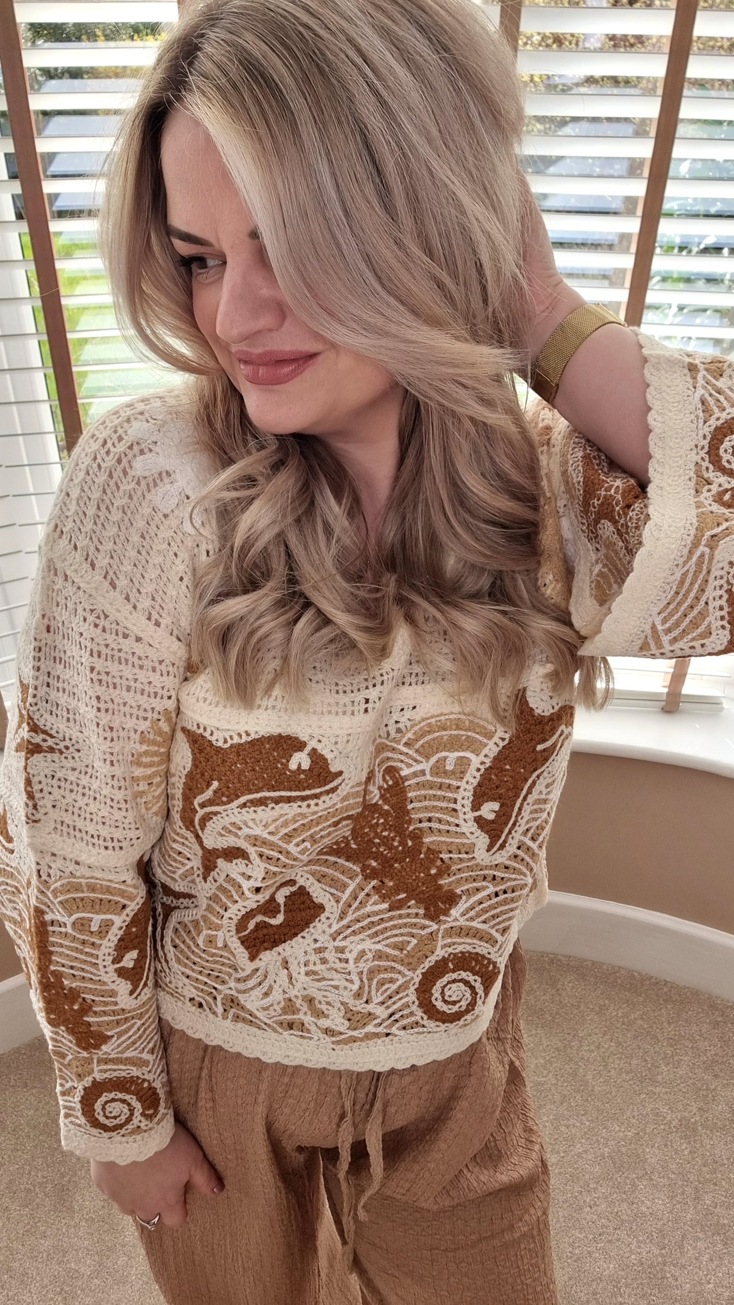MARINA DOLPHIN CROCHET FLARE SLEEVE SUMMER TOP - BROWN