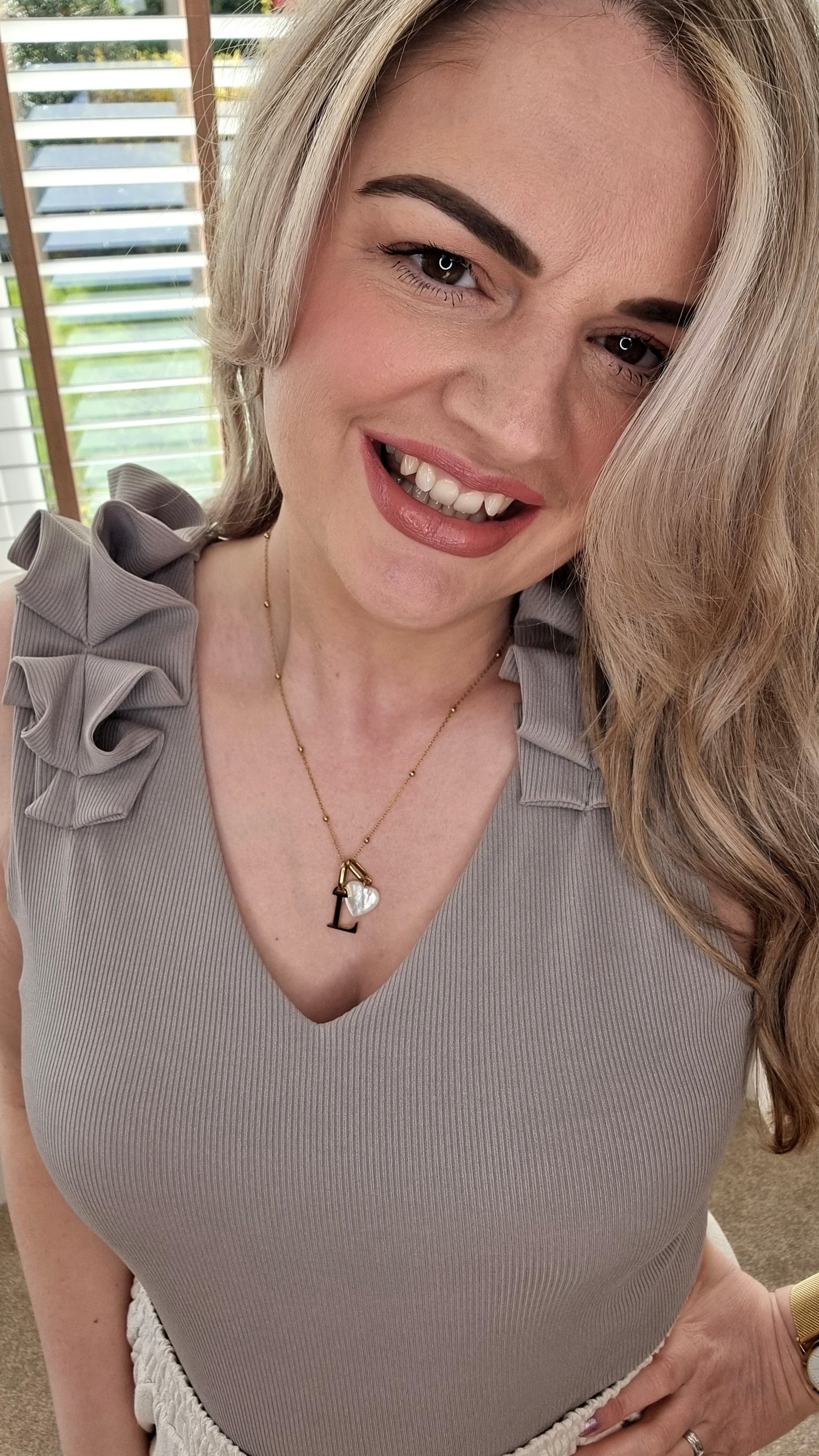 ELIANA RIB VEST WITH SHOULDER DETAILS - MUSHROOM
