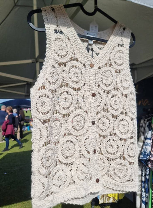 MORGAN CROCHET CIRCLE BUTTON UP WAISTCOAT TOP