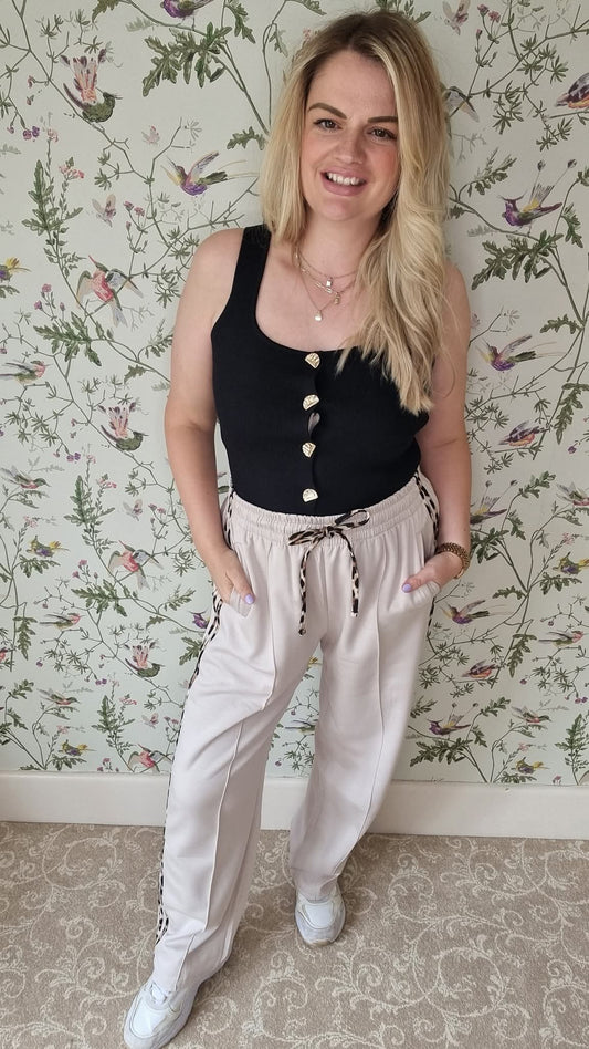 ALANA LEOPARD SIDE STRIPE DRAWSTRING JOGGER - STONE