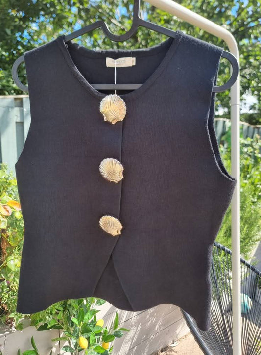 ARIEL SEASHELL DETAIL TOP