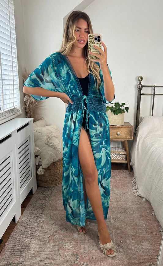 DEMI FLORAL KAFTAN WITH LACEY DETAILS