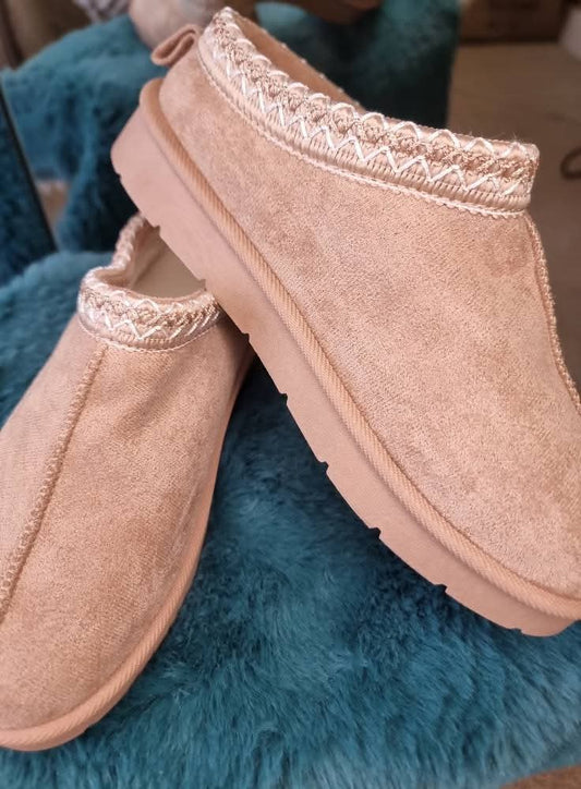 MABEL - FAUX FUR LINED MINI BOOTS