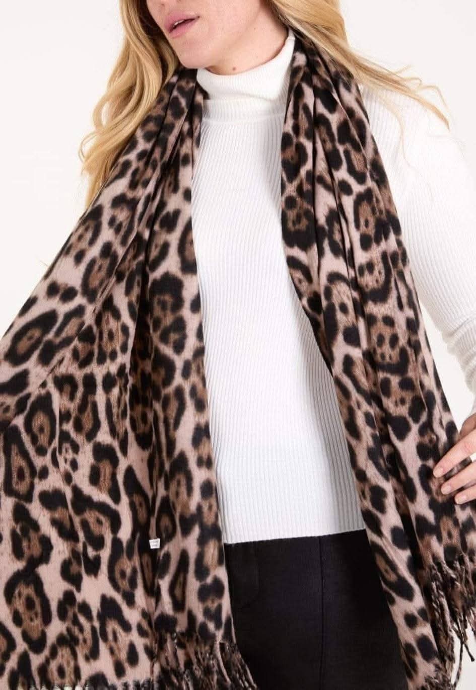 BELLE LEOPARD PRINT SCARF