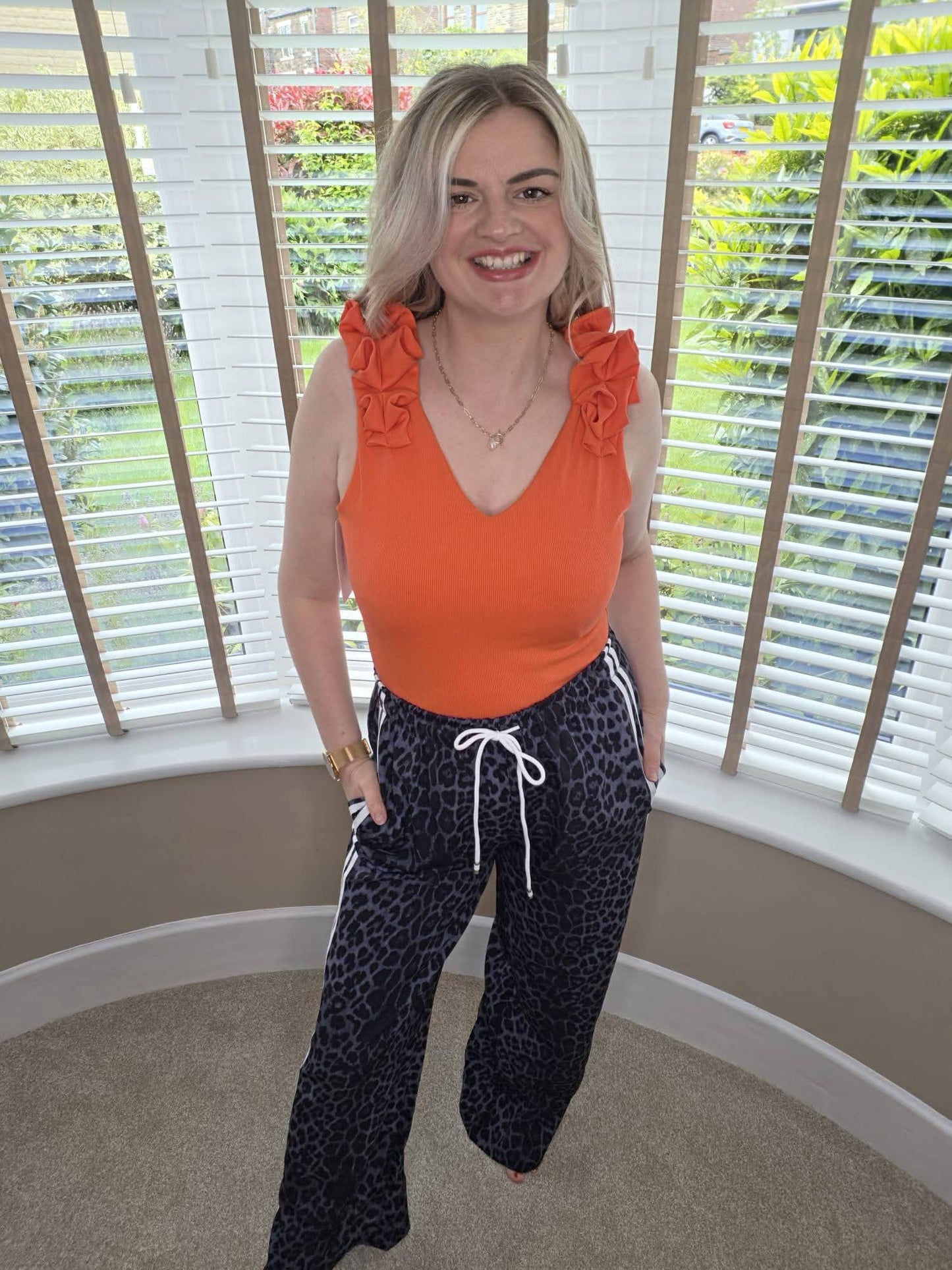 ELIANA RIB VEST WITH SHOULDER DETAIL - ORANGE