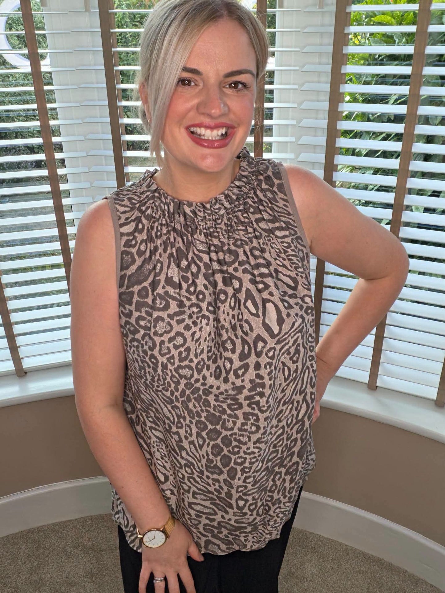 VERONA LEOPARD LOOSE TOP