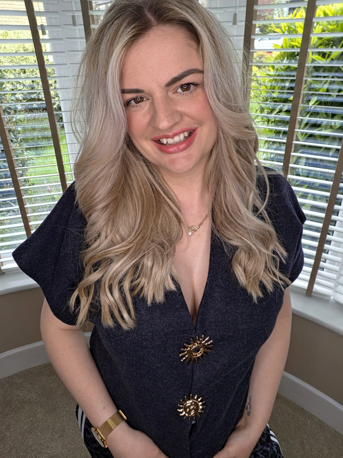 STORMY GOLD SUN BROOCH TOP - SLATE GREY